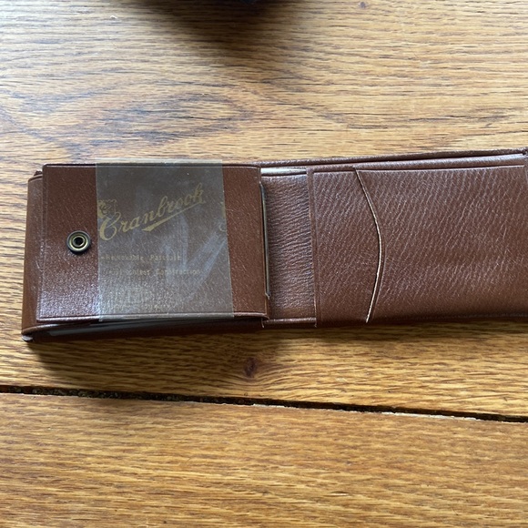 Cranbrook calfskin leather wallet with removable plastic passcase - Picture 4 of 4